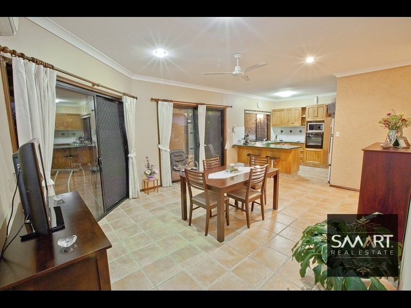 2 Dellwood Circuit, Molendinar QLD 4214
