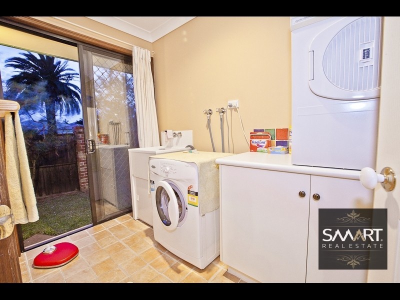 2 Dellwood Circuit, Molendinar QLD 4214
