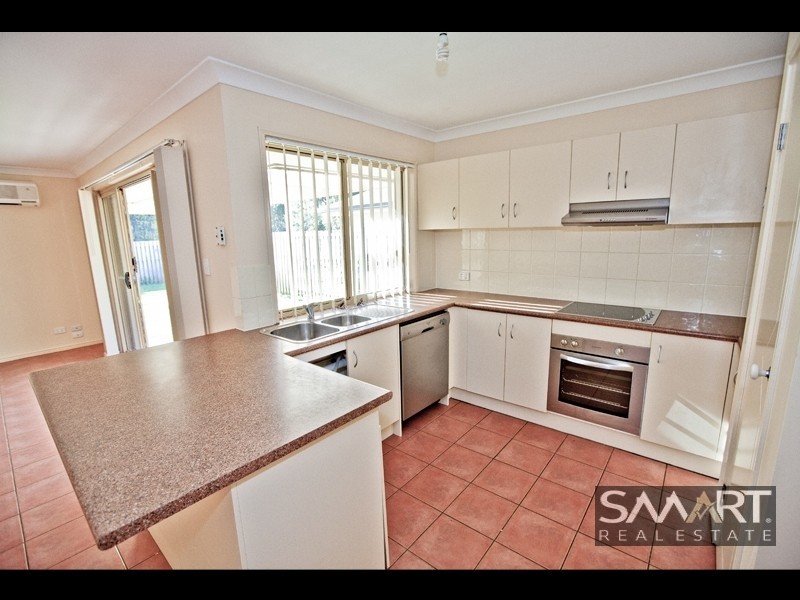 12 Lilyvale Crescent, Ormeau QLD 4208