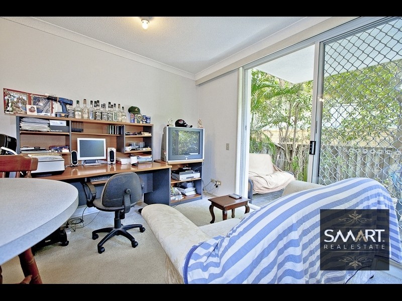 3/15 Weemala Street, Chevron Island QLD 4217