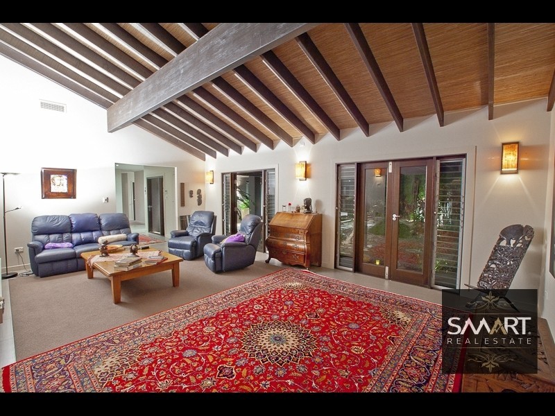 3 Dale Court, Sorrento QLD 4217