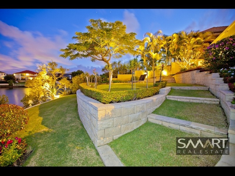 398 Benowa Road, Benowa Waters QLD 4217