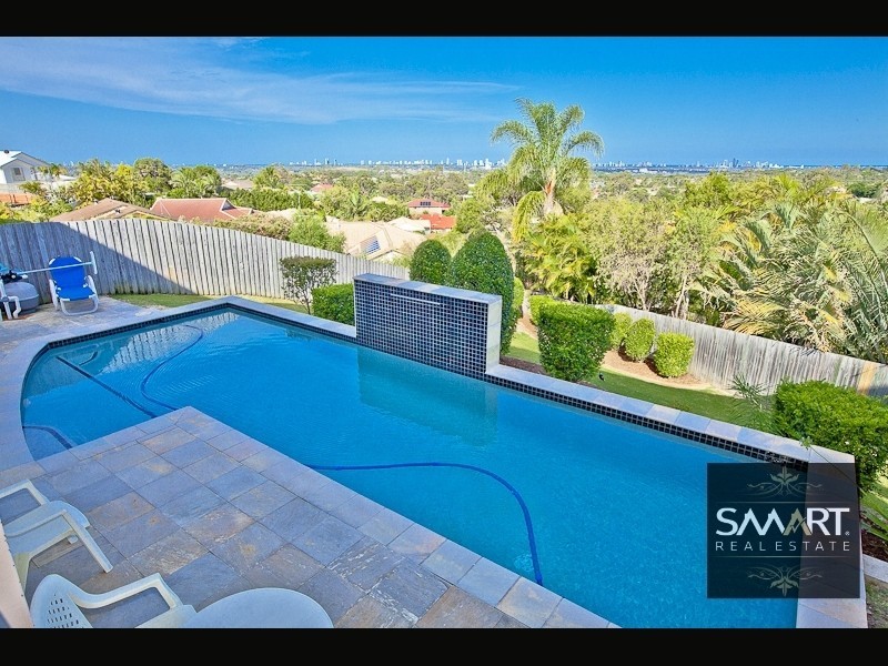 18 Bellavista Close, Highland Park QLD 4211