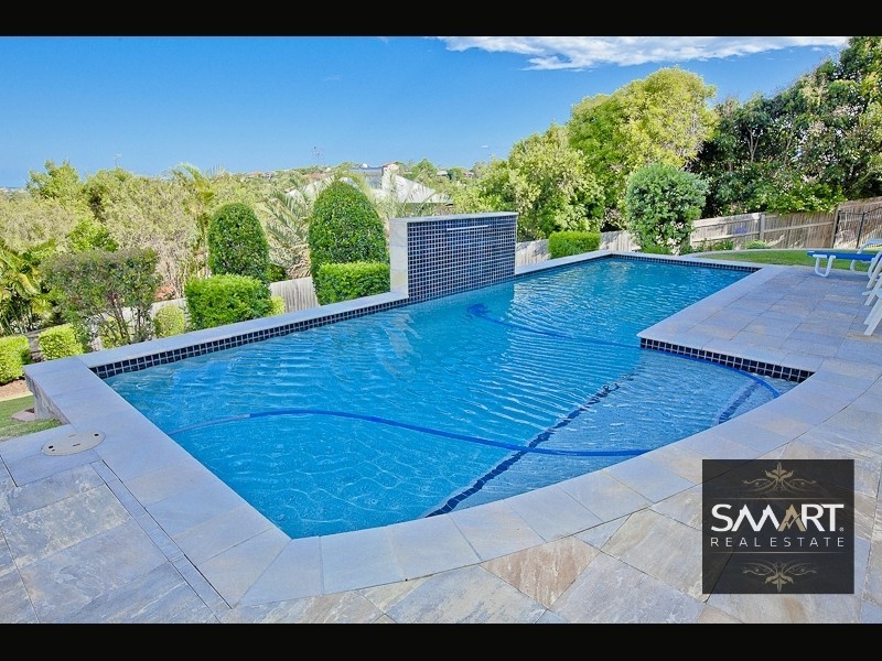 18 Bellavista Close, Highland Park QLD 4211