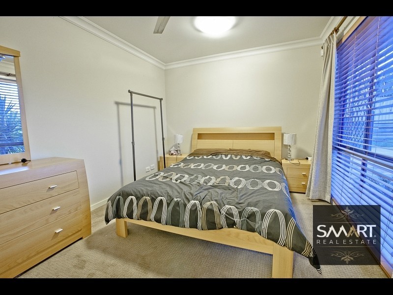 67 Highcrest Circuit, Molendinar QLD 4214