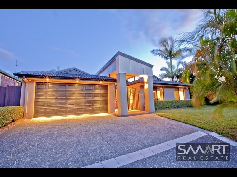 18 Lothian Avenue, Sorrento QLD 4217