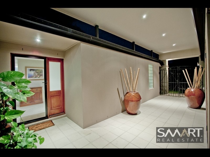 18 Lothian Avenue, Sorrento QLD 4217