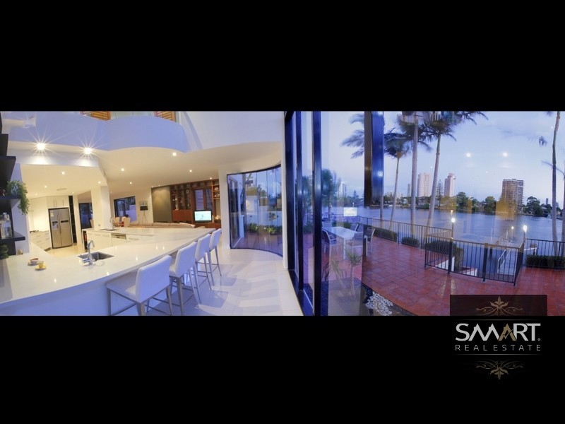 76 Amalfi Drive, Isle Of Capri QLD 4217