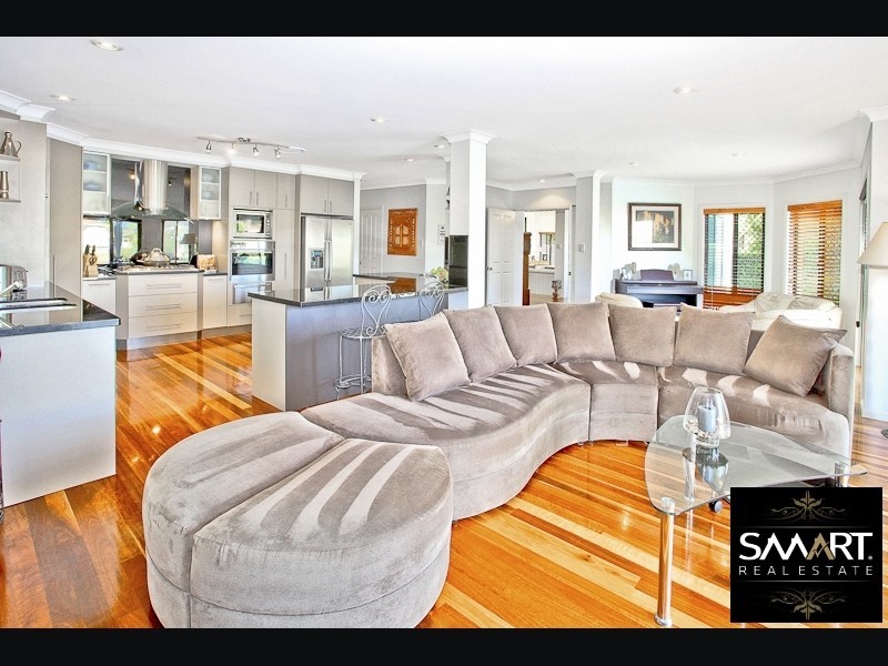135 The Boulevard, Southport QLD 4215