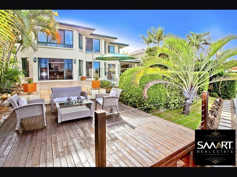 135 The Boulevard, Southport QLD 4215