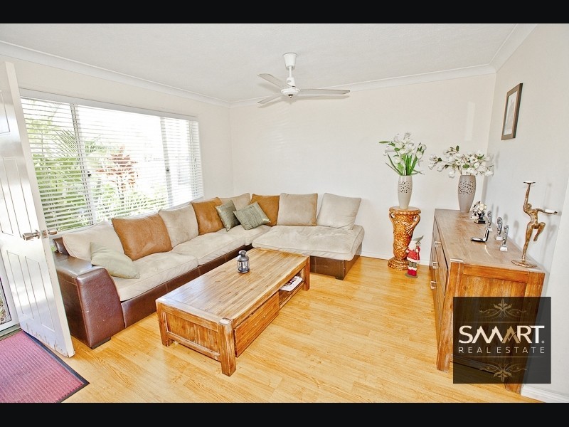 20/30 St Kevins Avenue, Benowa QLD 4217