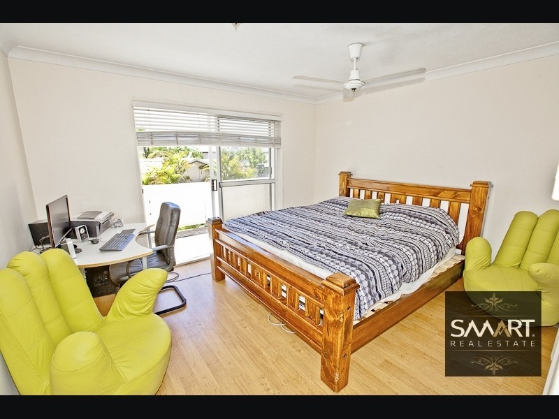 20/30 St Kevins Avenue, Benowa QLD 4217