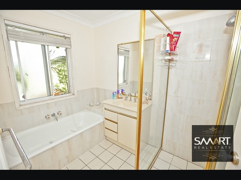 20/30 St Kevins Avenue, Benowa QLD 4217
