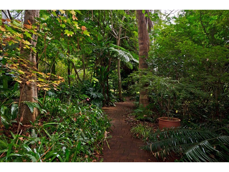 16 – 18 Freemont Drive, North Tamborine QLD 4272