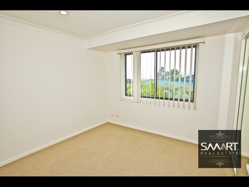 24/2 Ridgeline Way, Highland Park QLD 4211