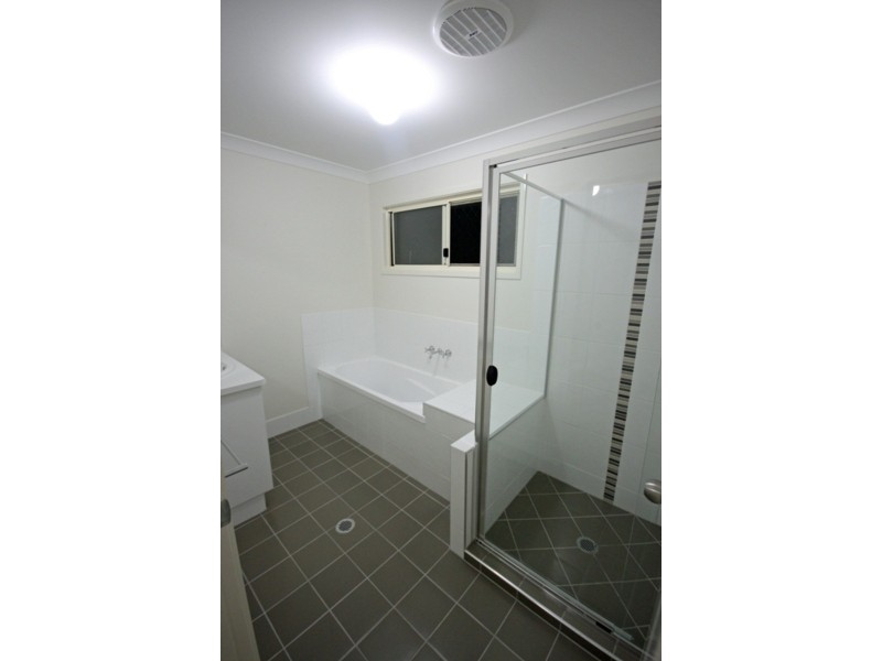 13 Tralee Court, Carrara QLD 4211