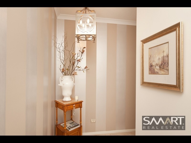 3/24 Parneno Street, Chevron Island QLD 4217