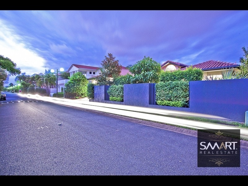 63 The Boulevard, Southport QLD 4215