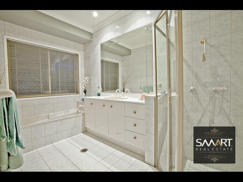 63 The Boulevard, Southport QLD 4215