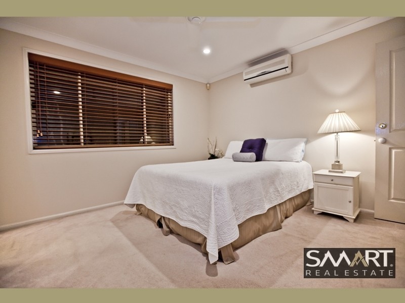 26 Daintree Drive, Parkwood QLD 4214