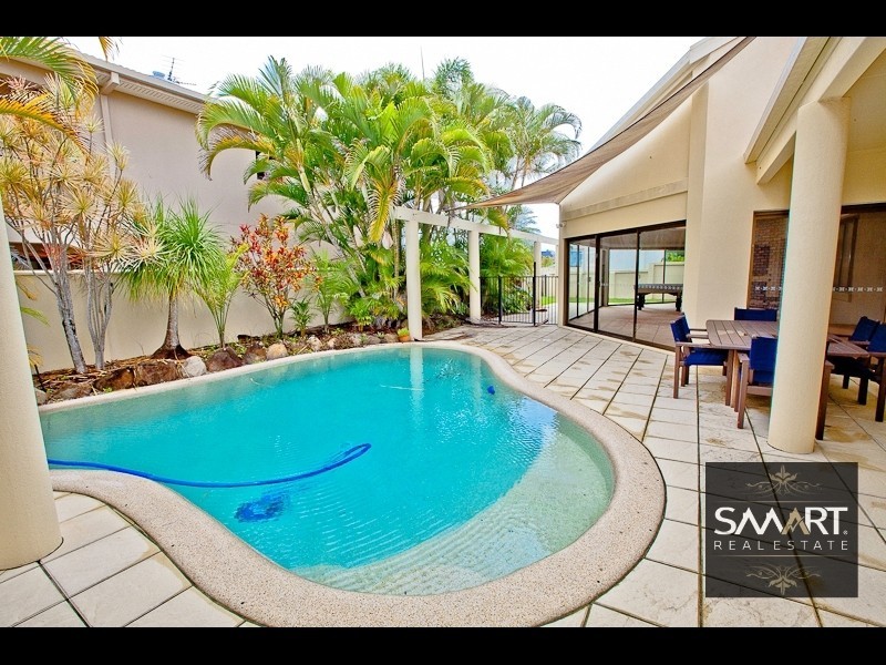 1 Norseman Court, Paradise Waters QLD 4217