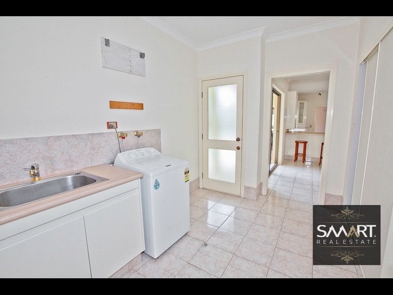 1 Norseman Court, Paradise Waters QLD 4217