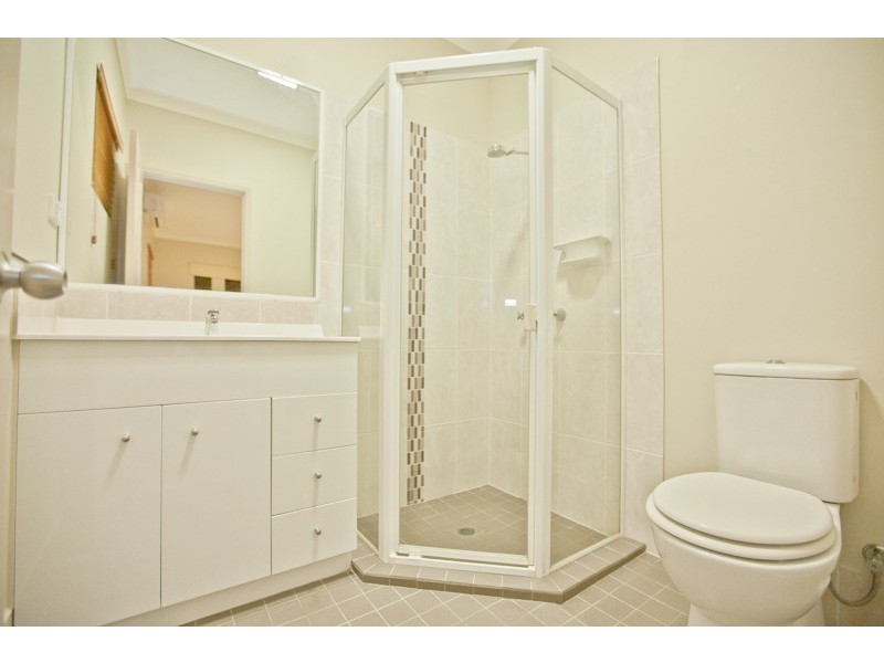 49 Azzurra Drive, Varsity Lakes QLD 4227