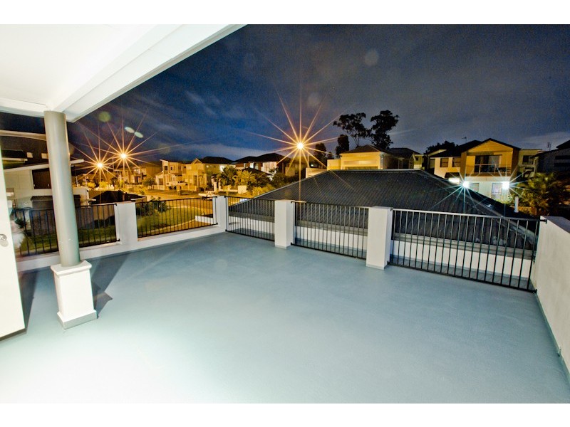 49 Azzurra Drive, Varsity Lakes QLD 4227