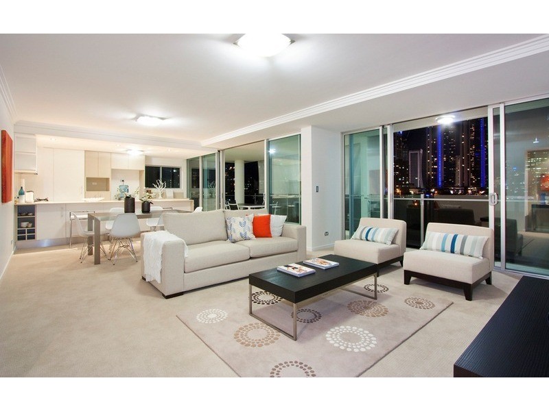 56 Stanhill Drive, Chevron Island QLD 4217