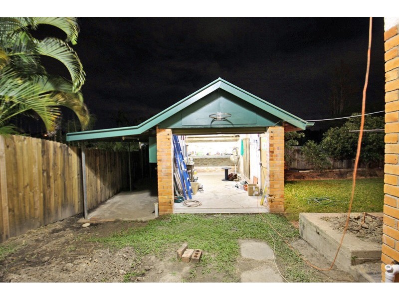 43 Deakin Avenue, Southport QLD 4215