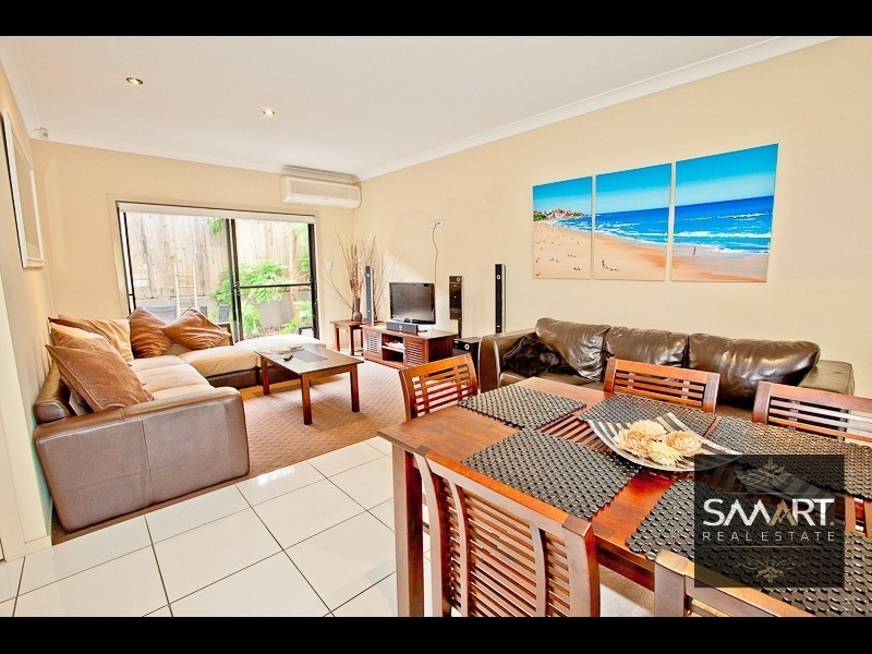 1/3 Castello Circuit, Varsity Lakes QLD 4227