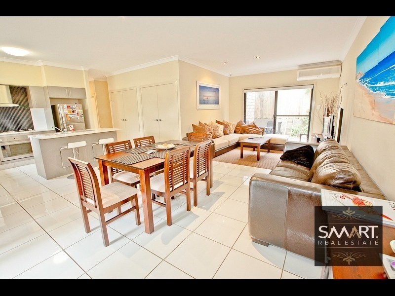 1/3 Castello Circuit, Varsity Lakes QLD 4227