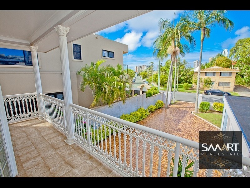 267 Stanhill Drive, Chevron Island QLD 4217