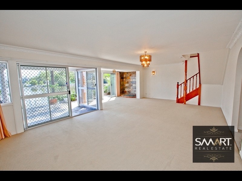 267 Stanhill Drive, Chevron Island QLD 4217