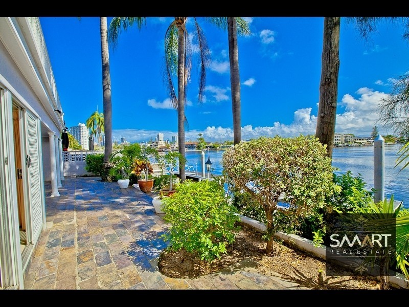 267 Stanhill Drive, Chevron Island QLD 4217