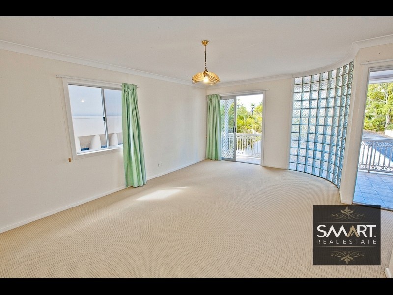 267 Stanhill Drive, Chevron Island QLD 4217
