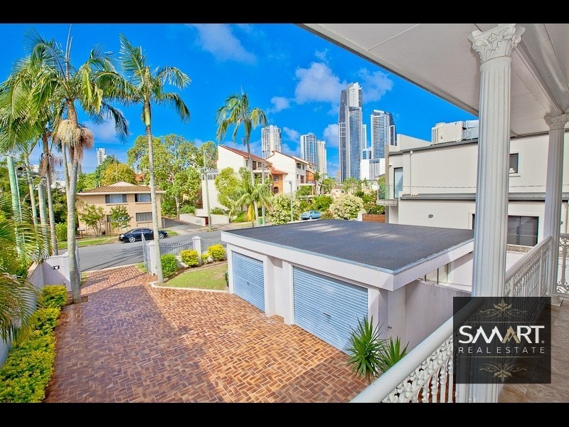 267 Stanhill Drive, Chevron Island QLD 4217