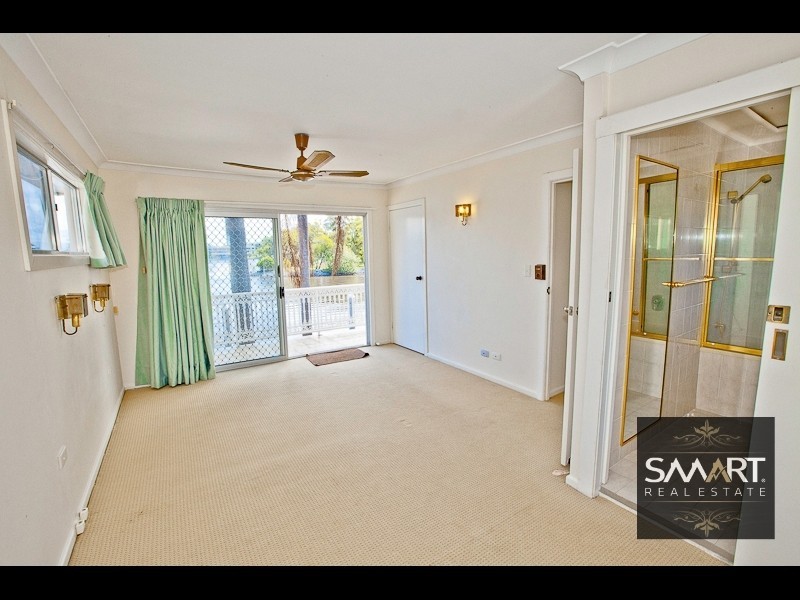 267 Stanhill Drive, Chevron Island QLD 4217