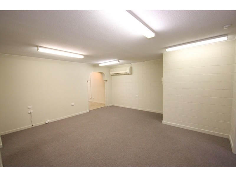 1/19 Karloo Street, Chevron Island QLD 4217