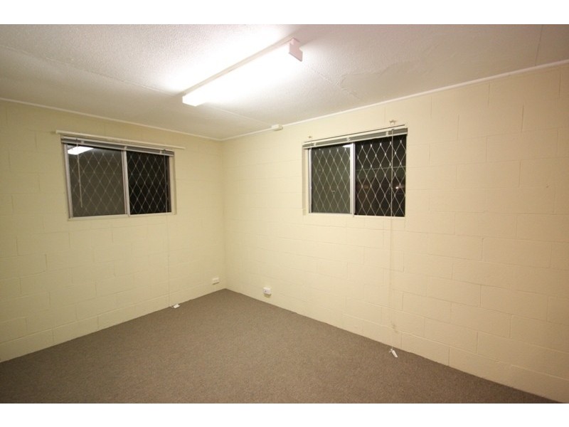 1/19 Karloo Street, Chevron Island QLD 4217