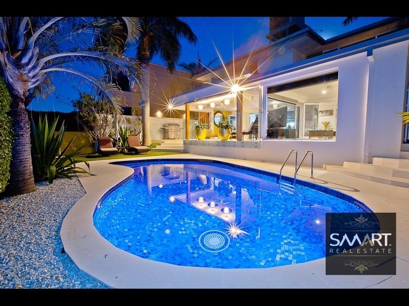 50 The Promenade, Isle Of Capri QLD 4217
