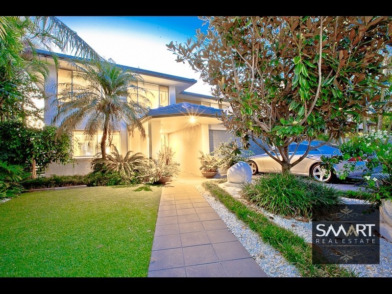 50 The Promenade, Isle Of Capri QLD 4217