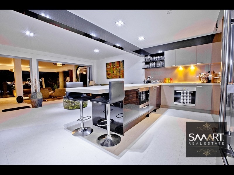 50 The Promenade, Isle Of Capri QLD 4217