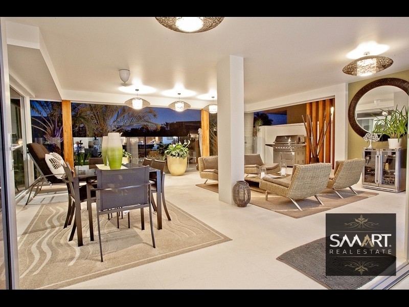 50 The Promenade, Isle Of Capri QLD 4217