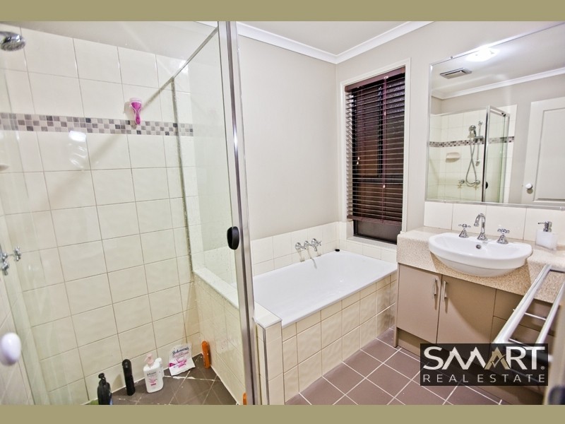 16 Mungana Drive, Upper Coomera QLD 4209