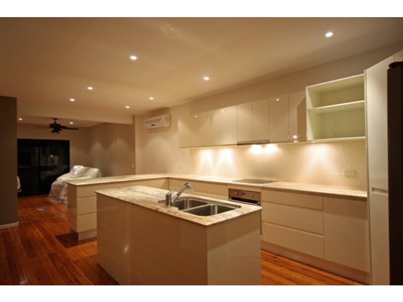 22 Sunrise Boulevard, Surfers Paradise QLD 4217