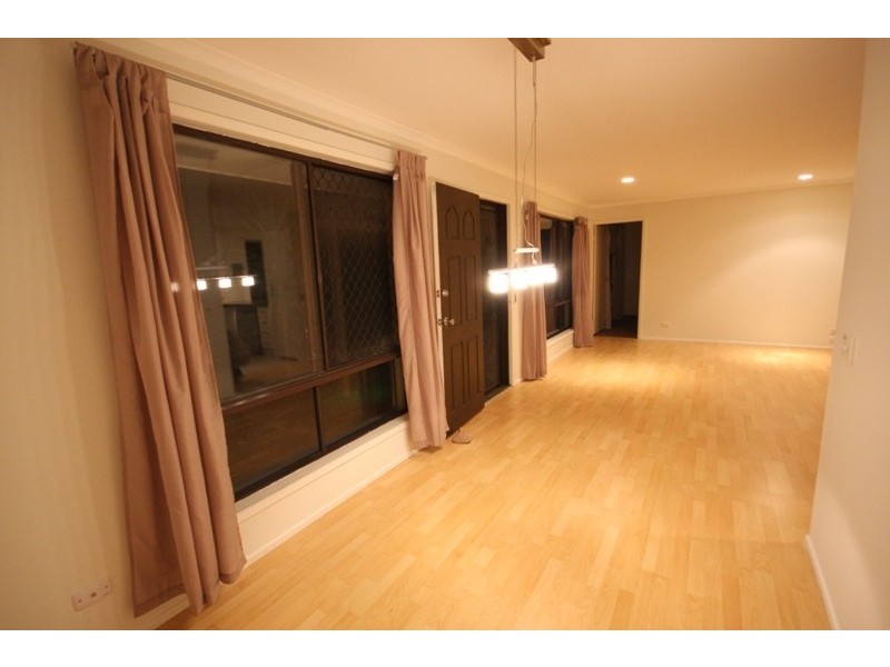 11 Hamersley Way, Worongary QLD 4213