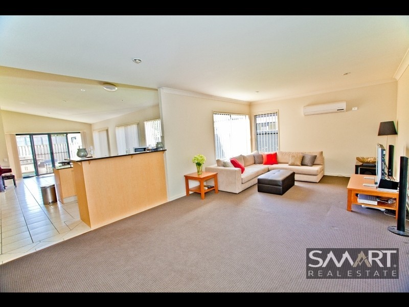 39 Nardoo Street, Robina QLD 4226