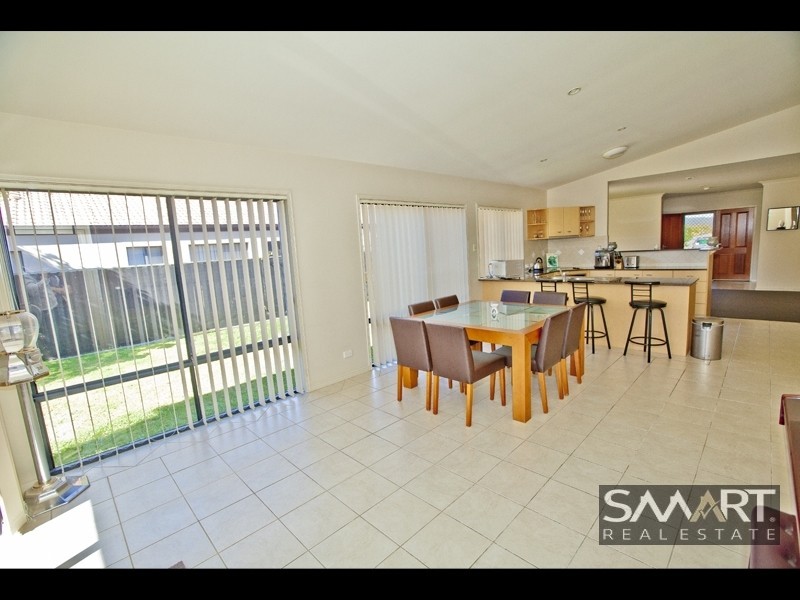 39 Nardoo Street, Robina QLD 4226