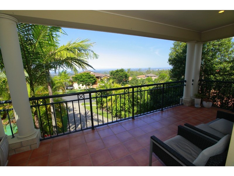 119 Armstrong Way, Highland Park QLD 4211